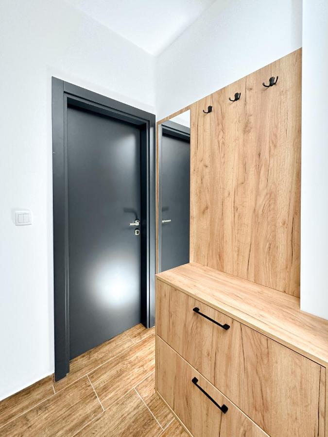 Kiko Apartmani Lux Zrenjanin Exterior foto