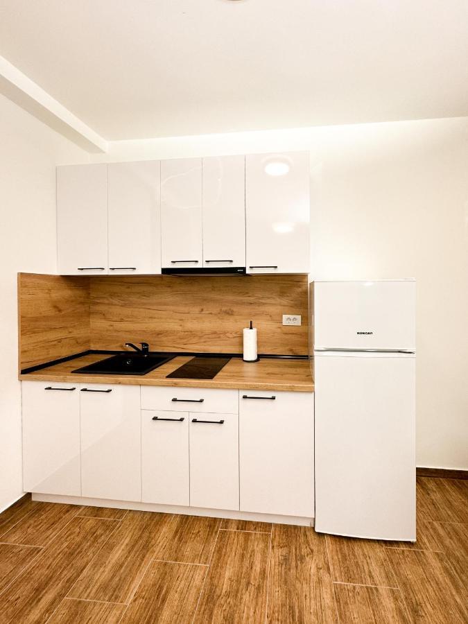 Kiko Apartmani Lux Zrenjanin Exterior foto
