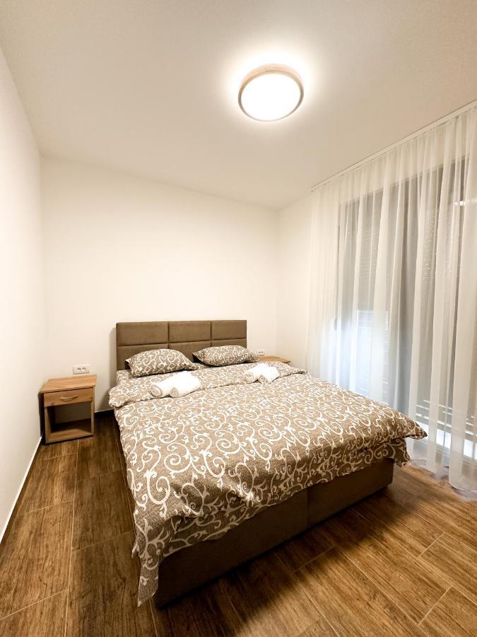 Kiko Apartmani Lux Zrenjanin Exterior foto