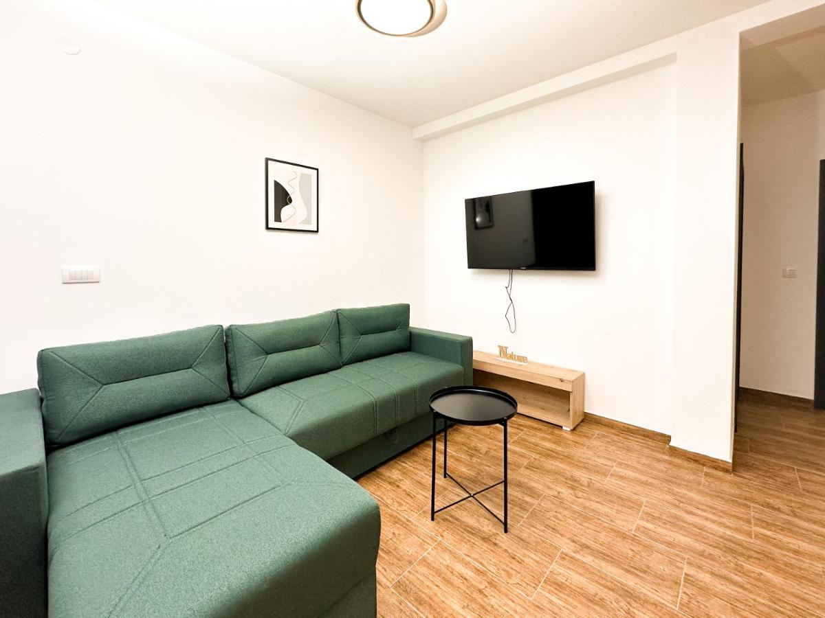 Kiko Apartmani Lux Zrenjanin Exterior foto