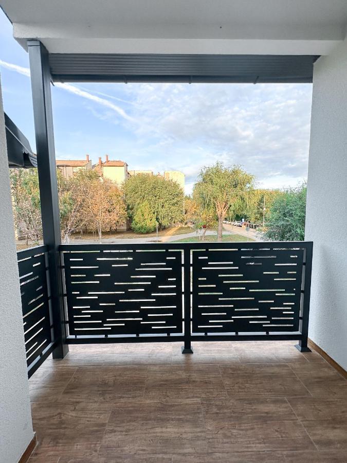 Kiko Apartmani Lux Zrenjanin Exterior foto