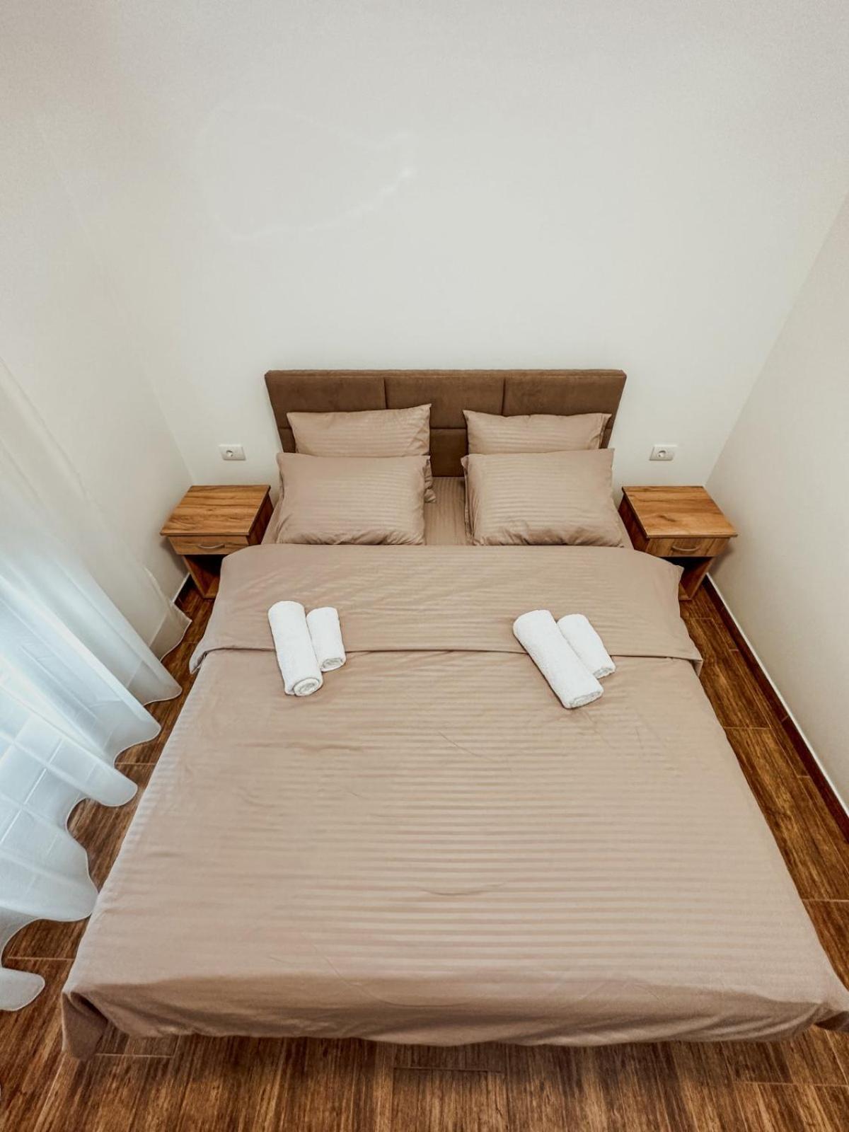 Kiko Apartmani Lux Zrenjanin Exterior foto