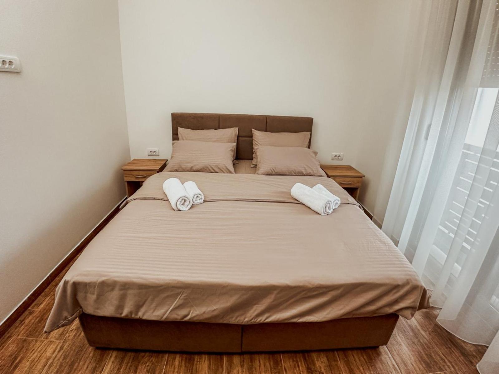 Kiko Apartmani Lux Zrenjanin Exterior foto
